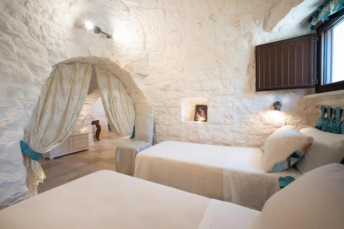 Valle D'Itria Trulli E Alcova Mikael Чистернино Екстериор снимка