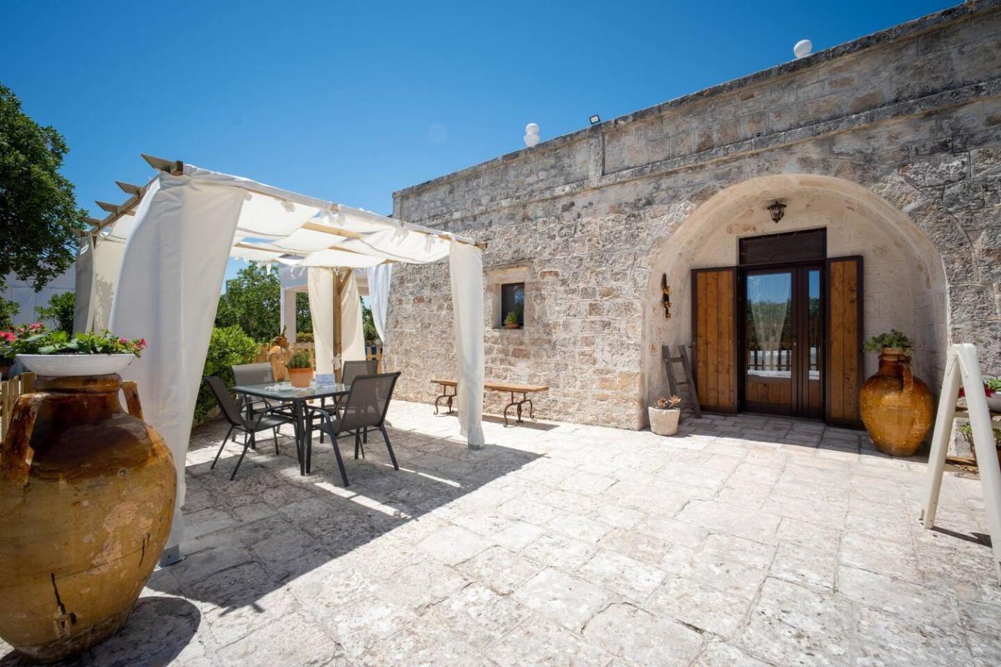 Valle D'Itria Trulli E Alcova Mikael Чистернино Екстериор снимка