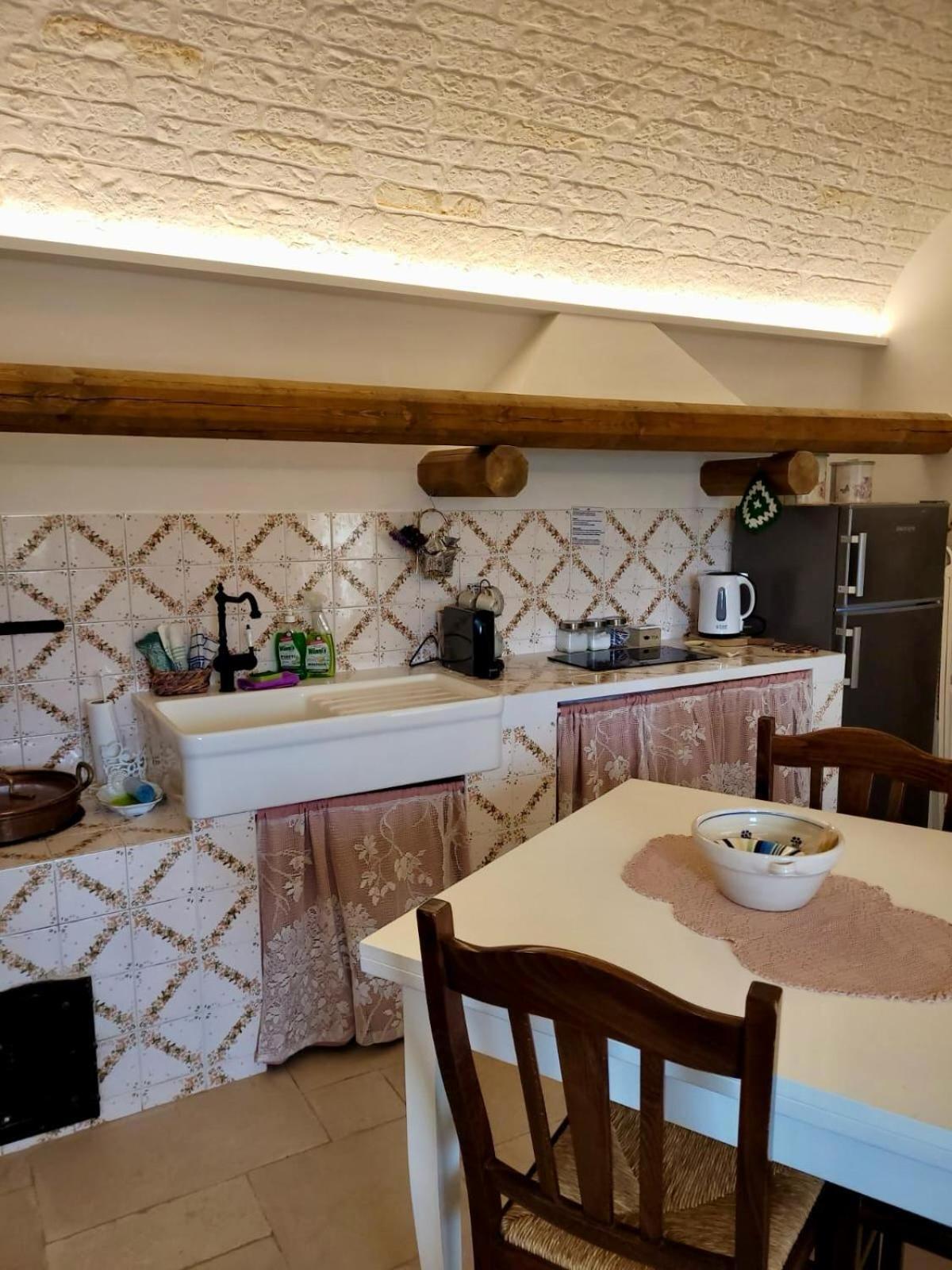 Valle D'Itria Trulli E Alcova Mikael Чистернино Екстериор снимка